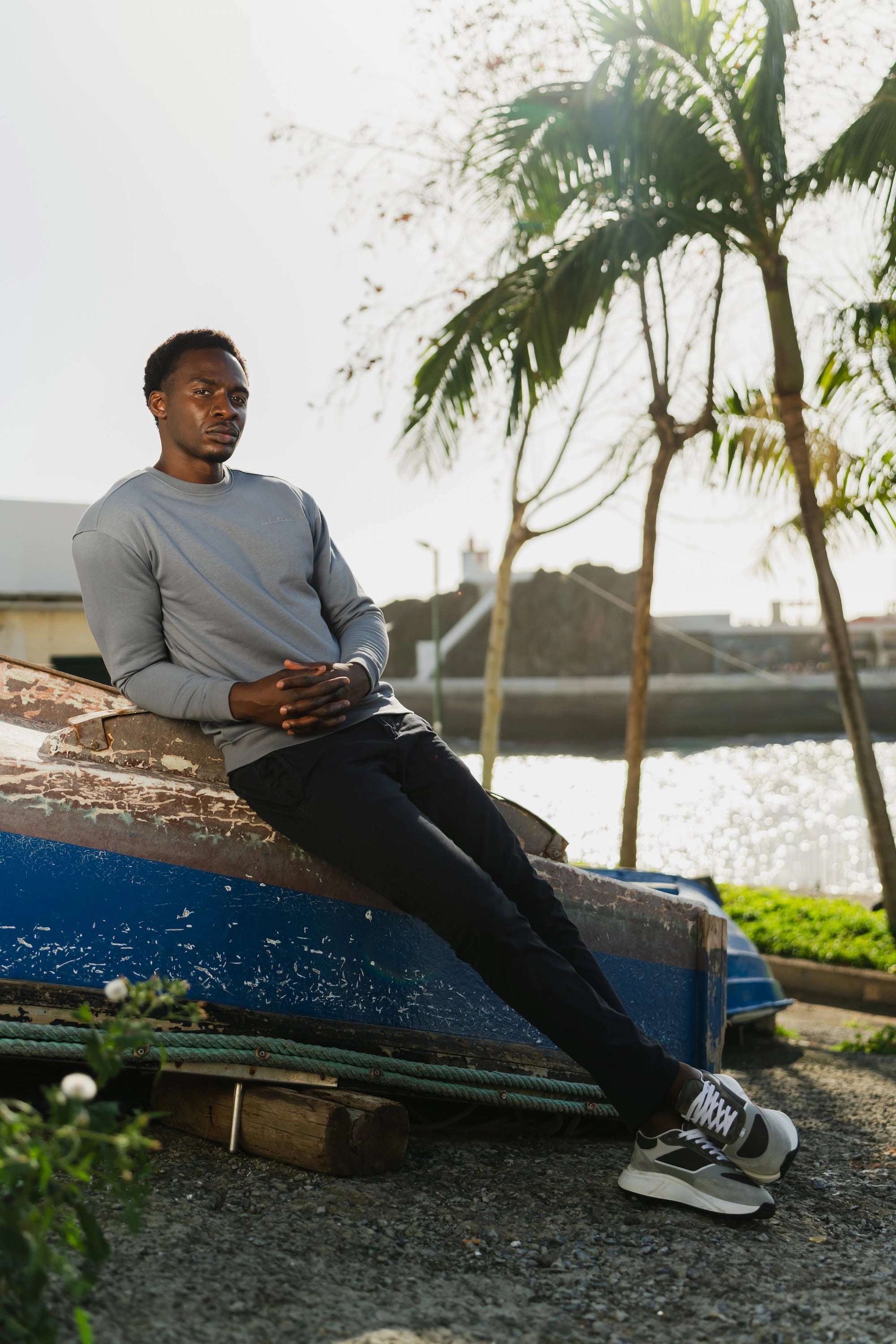 Essential Crewneck Sweater Raf Blue